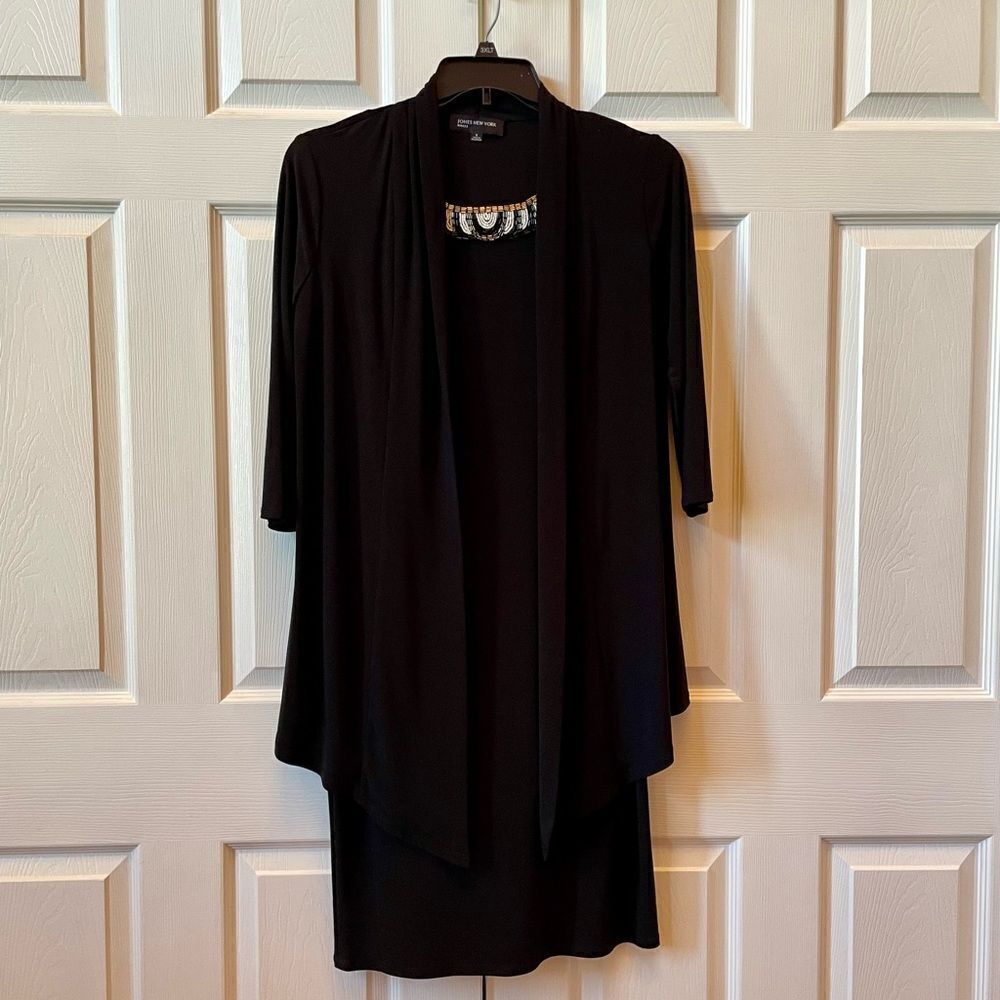 VINTAGE BLACK JONES NEW YORK DRESS WITH BEADED COLAR SIZE 8 EVC